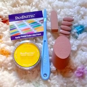 Artist pan pastel set NWOT